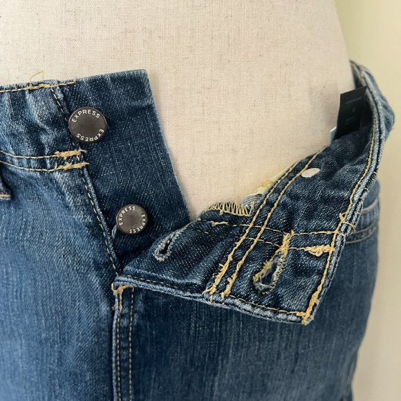 Express Precision Fit Denim Skirt sz 2 - Picture 11 of 13